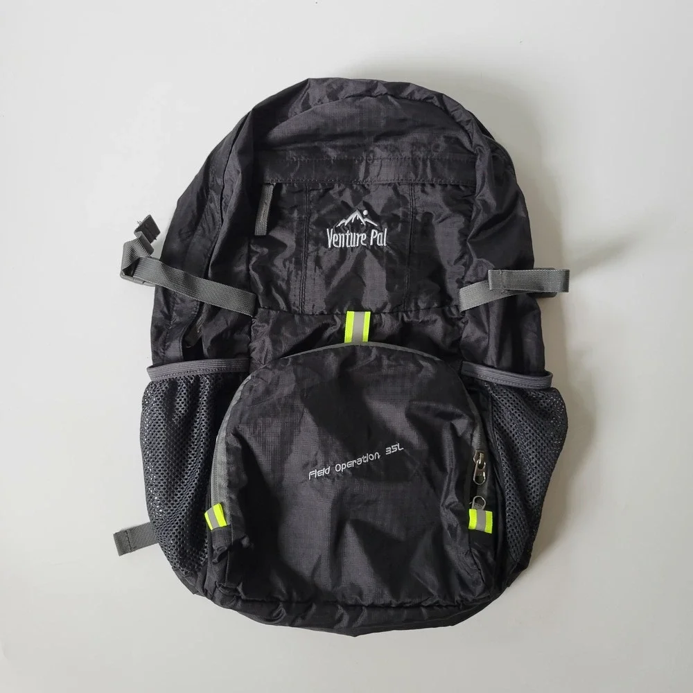 Venture Pal Field Operation 35L Hiking Backpack Lightweight Packable Travel